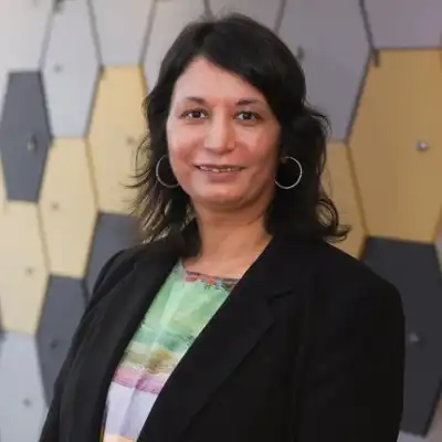 Prof. Melanie Luchay